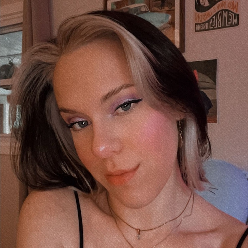 Meet your Posher, Angelina